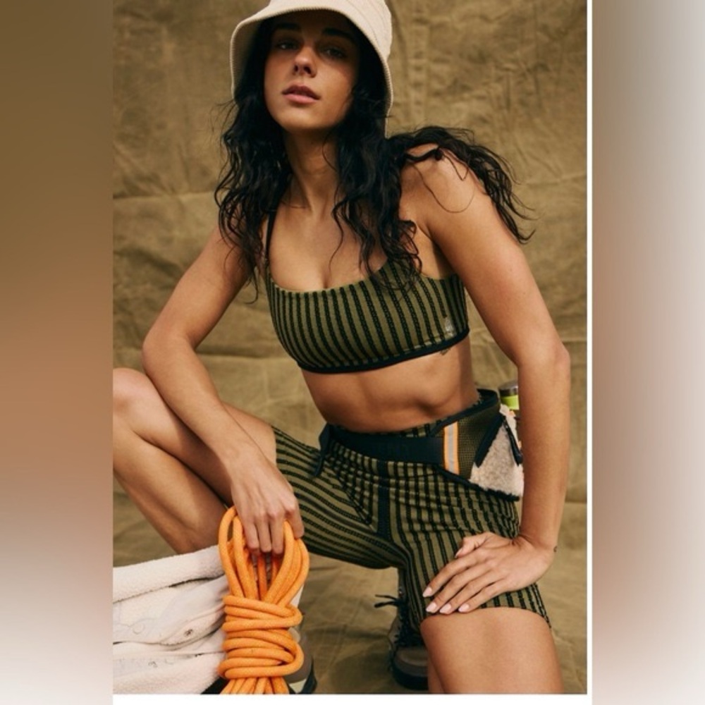 Rare FP Movement by Free People Tighten Up Set Size XS/S